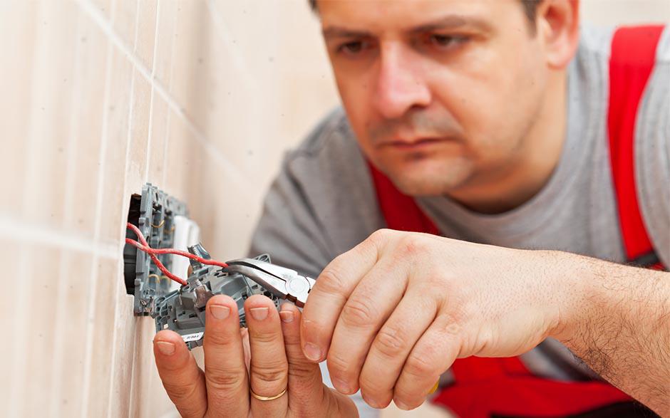 recherche travail électricien bâtiment Montataire